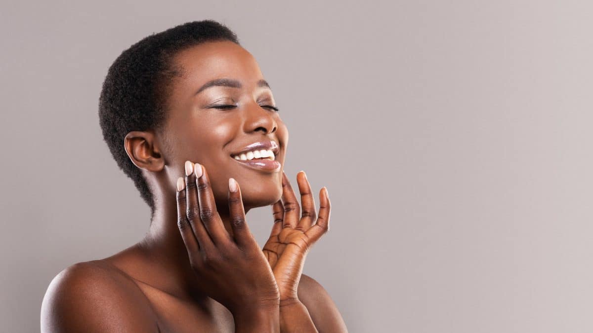 how to add cbd to your skincare regimen featured img